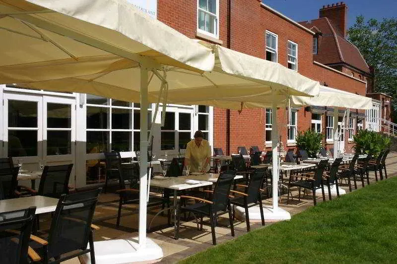 The Pinewood Hotel Slough 4*,  Egyesült Királyság