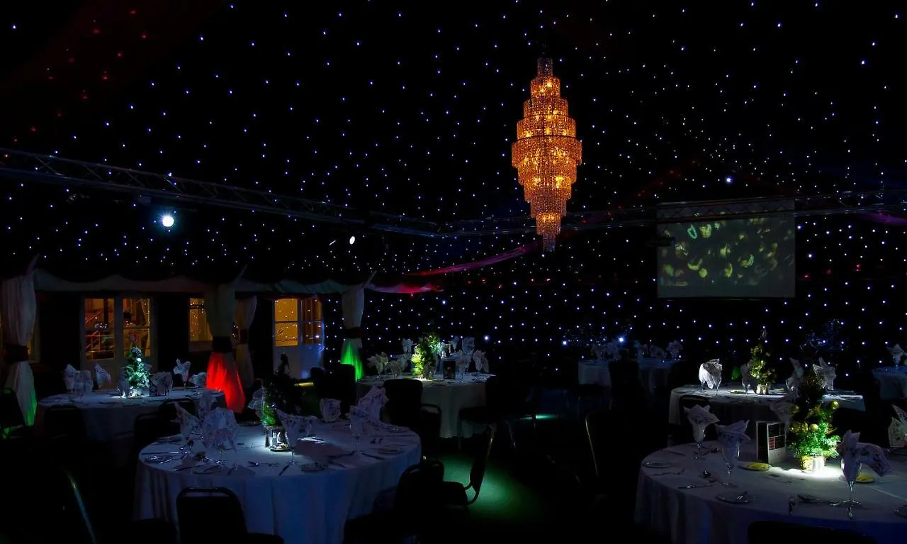 The Pinewood Hotel Slough 4*,