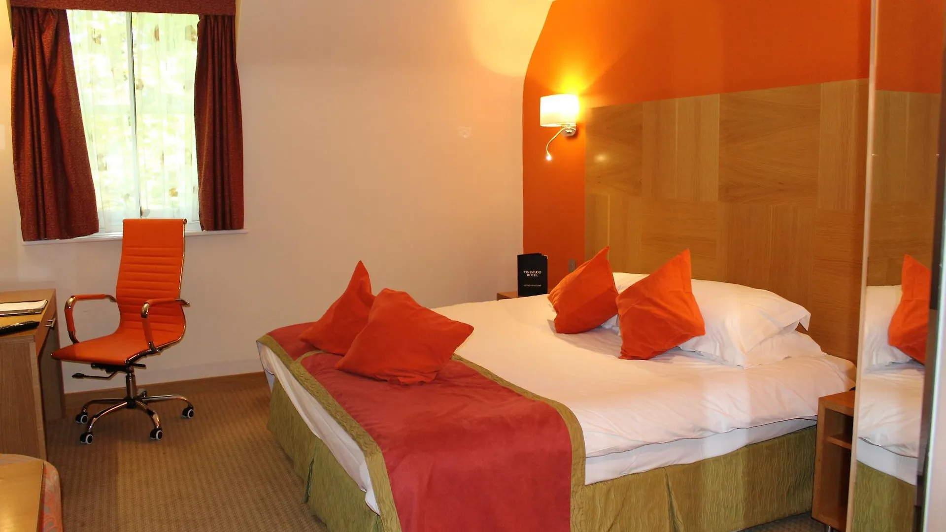 The Pinewood Hotel Slough