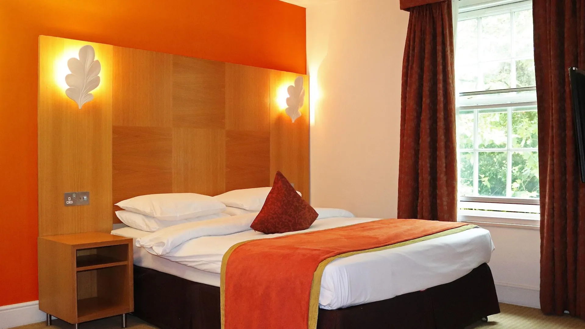 The Pinewood Hotel Slough