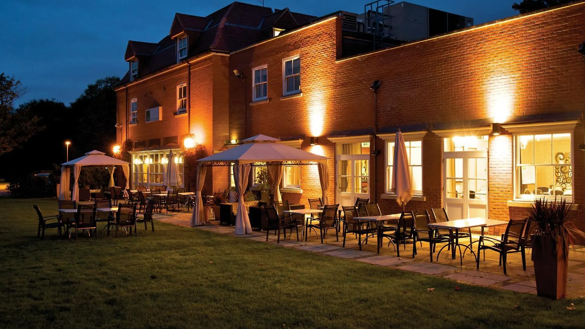 The Pinewood Hotel Slough