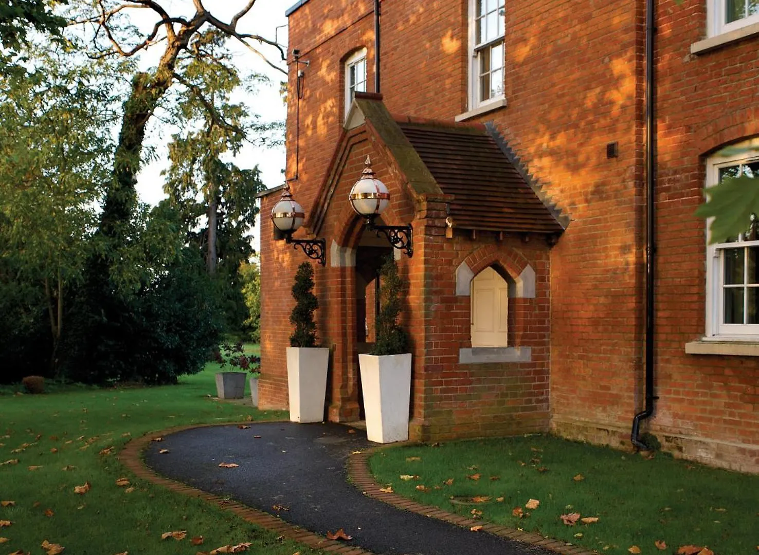 The Pinewood Hotel Slough 4*,  Reino Unido