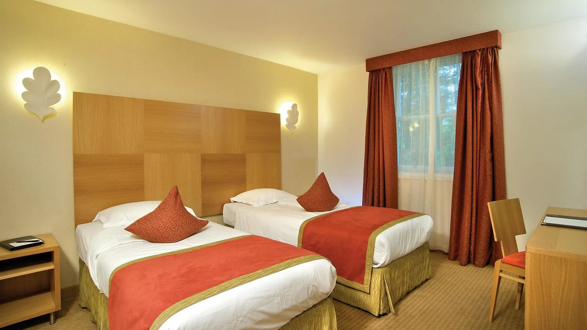 The Pinewood Hotel Slough