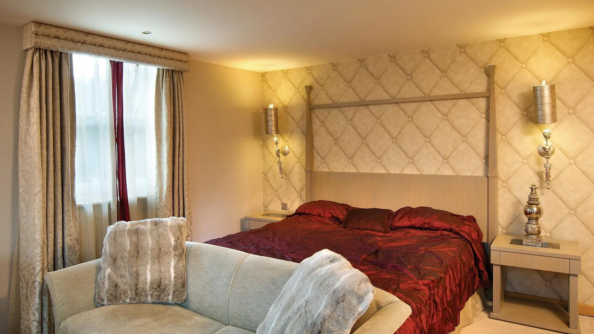 The Pinewood Hotel Slough