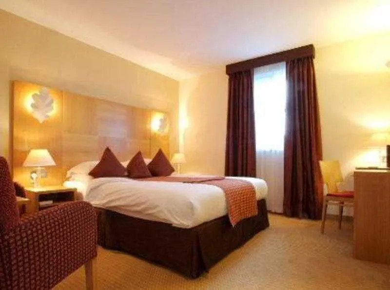 The Pinewood Hotel Slough