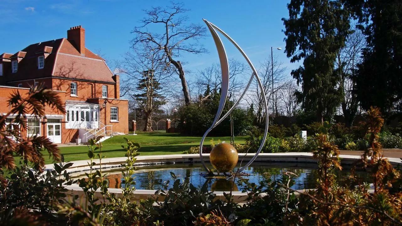 The Pinewood Hotel Slough