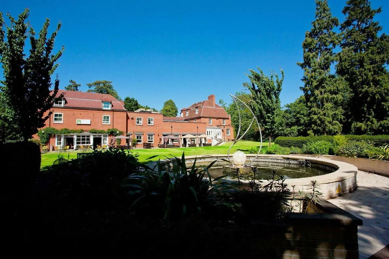 The Pinewood Hotel Slough 4*,